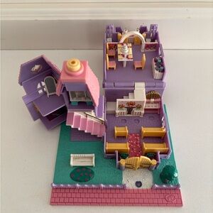Polly Pocket Wedding Chapel
